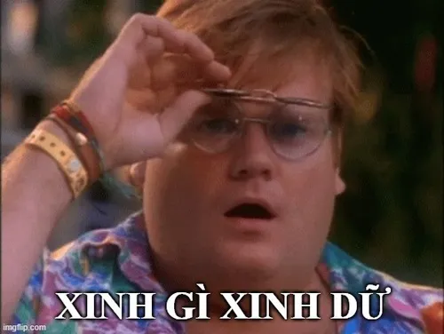 Ảnh chế khen bạn gái cute hết phần