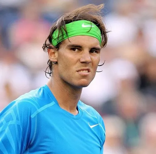 Selfish Meme biến biểu cảm khinh bỉ thành nghệ thuật ảnh chế đỉnh cao