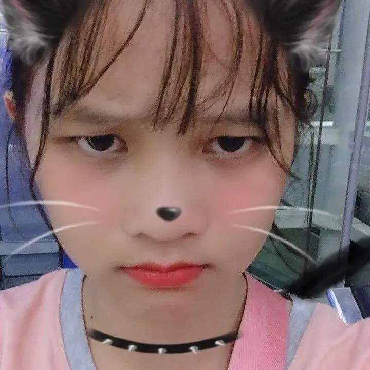 Ảnh vui liếc mắt ánh nhìn chán chường