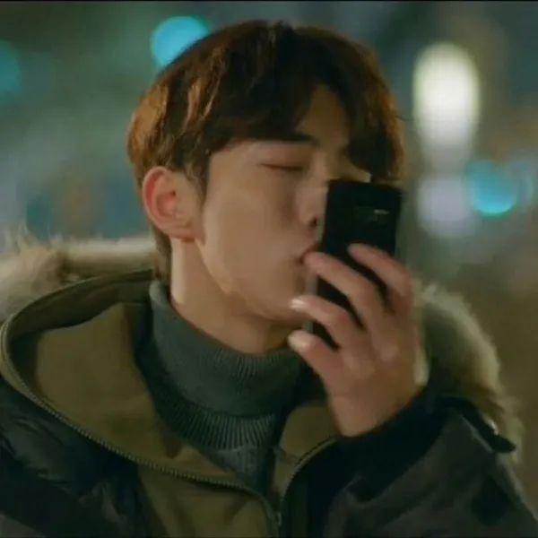 Hôn điện thoại