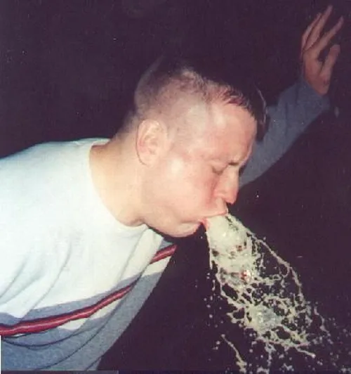 Meme chế biểu cảm phát ói cực hài hước