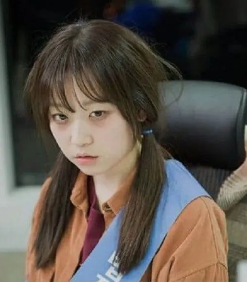 Cười ra nước mắt với meme mắt thâm quầng của dân văn phòng mùa dự án