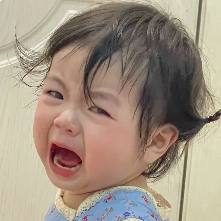 Meme em bé mếu máo khiến ai xem cũng mềm tim