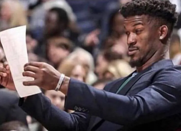 Meme ánh mắt dò xét siêu hài