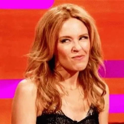 Ảnh chế ánh mắt ngờ ngợ hài hước