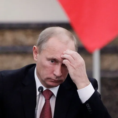 Meme hài Putin biểu cảm "đáng nghi lắm"