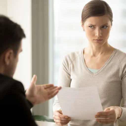 Ảnh chế khuôn mặt hoài nghi dùng trong bình luận châm chọc