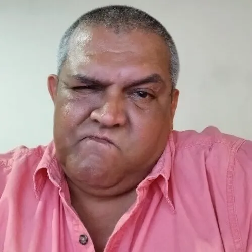 Ảnh anh da đen hài gương mặt khả nghi cực vui