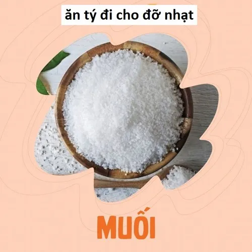 Meme chế biểu cảm chán kèm caption “cho muối nè”