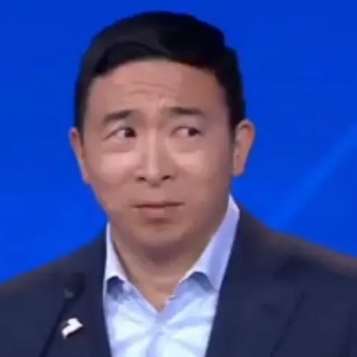 Khi lời nói không bằng ánh mắt: chuyện về meme nghi ngờ