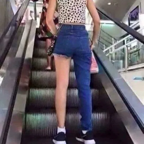 Khi lời từ chối trở thành meme, “quần què” gây sốt TikTok