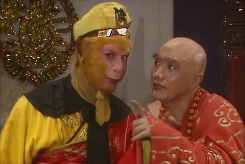 Khoảnh khắc Sa Tăng lặng im giữa cơn hỗn loạn