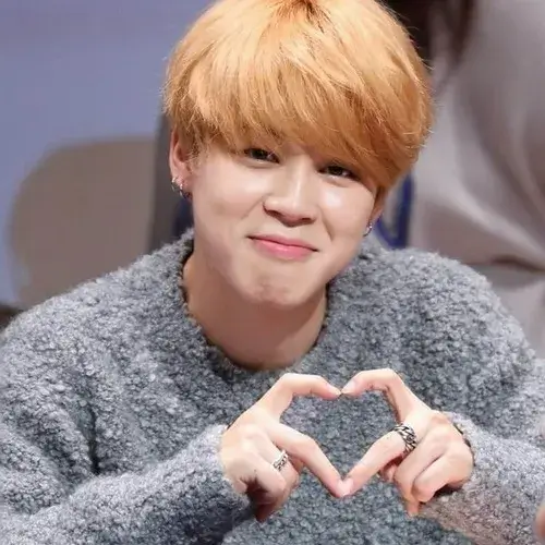 Kho meme thả tim siêu cute từ idol Kpop đến giới trẻ Việt