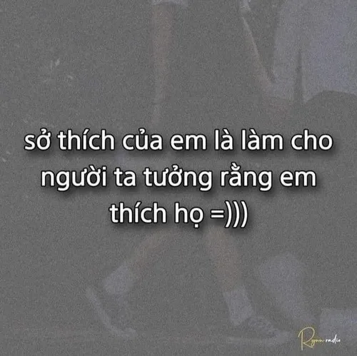 Meme thất tình, ánh nhìn vô hồn sau đêm mưa
