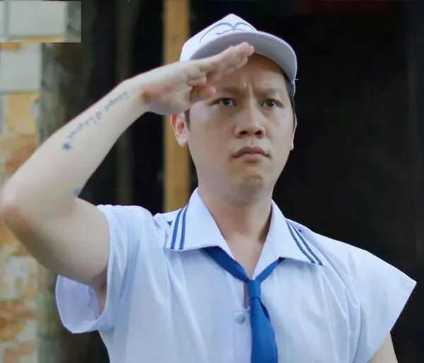 Ảnh vui Thầy Giáo Ba nghe học trò xin tha