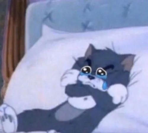 Khoảnh khắc tủi thân nhìn điện thoại chờ tin nhắn