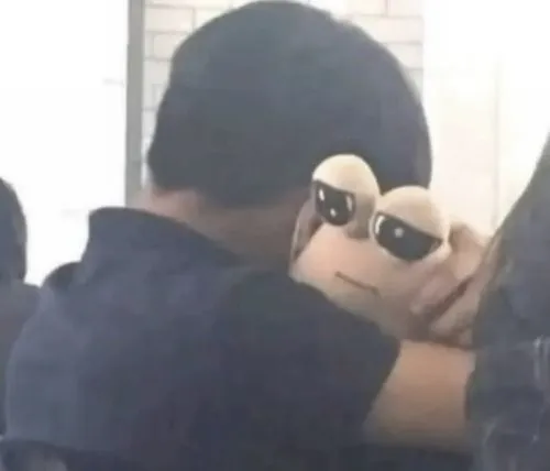 Meme chế tủi thân sau khi bị sếp mắng oan