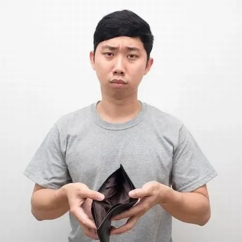 Ảnh troll ví khô kiệt, nghe như tiếng than