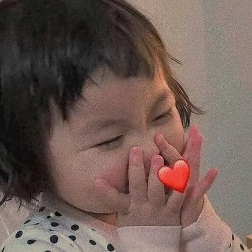 Meme chế khuôn mặt em bé quê độ khó đỡ