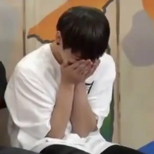 Ảnh vui gương mặt ngại ngùng mà vẫn cute