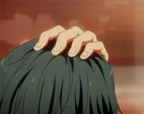 Khi cái xoa đầu nhỏ xíu lại khiến dân mạng rung động dữ dội