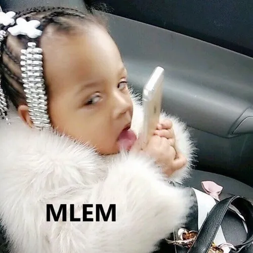 Meme chế thèm thuồng đỉnh điểm, ánh mắt không rời