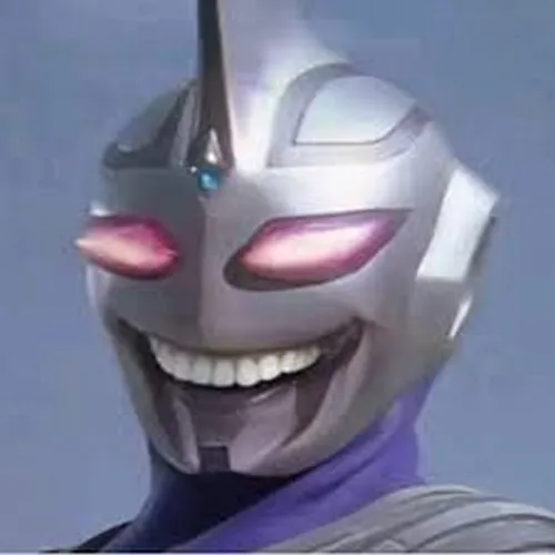 Hình chế siêu nhân nhìn xa xăm, trông vừa ngầu vừa ngu