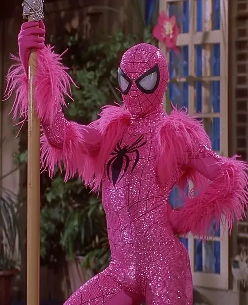 7 Meme Spider Man bắn tơ giữa phố New York