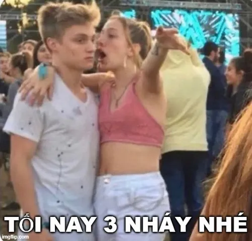 5 Meme vui “vắt cực khô” phiên bản phòng ngủ