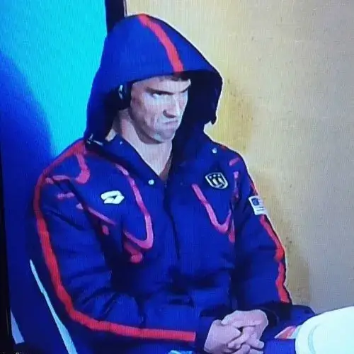 Meme khó chịu phản ánh tâm trạng mệt mỏi số