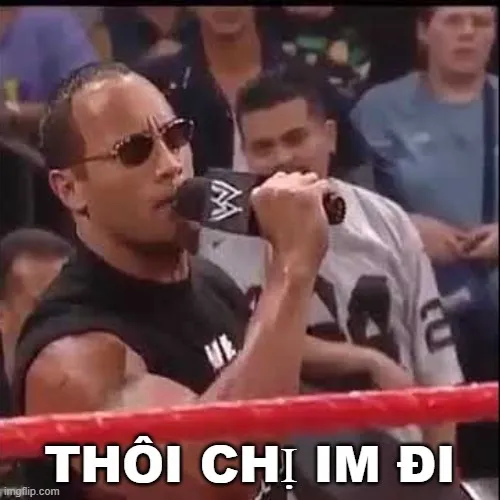 Meme chế cử chỉ đưa tay lên yêu cầu dừng lời ngay tức khắc.