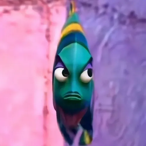 Hình meme hài cá chép rẽ sứa nhỏ trong dáng mệt mỏi