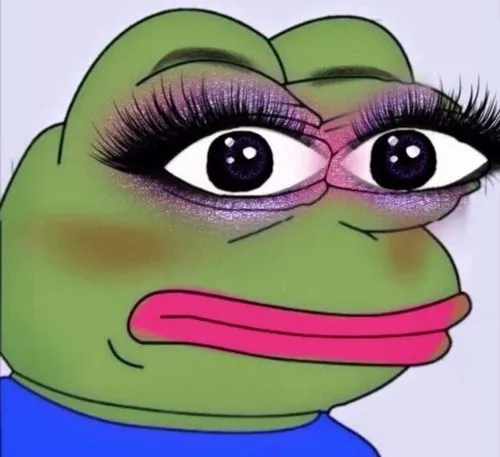 Hình chế meme vui trèo lên ghế nhỏ để nhìn cao hơn