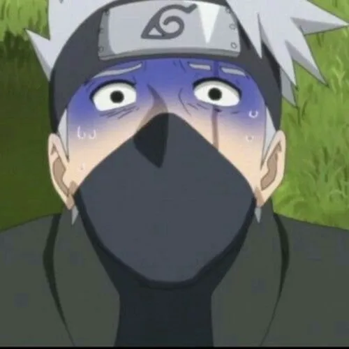 Ảnh troll sensei đội 7 đứng im như tượng giữa bãi tập.