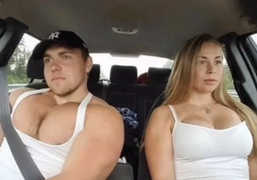 Ảnh meme hài 2 người dành cho ngày bạn nhiều chuyện muốn kể