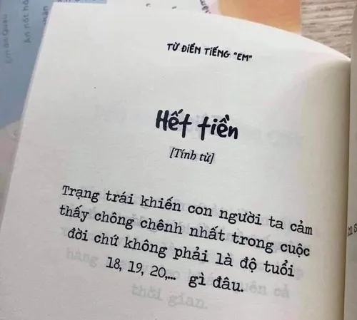 Meme nghèo mô tả cảnh ví rỗng trơn cuối tháng đầy xót xa.