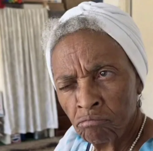 Ảnh chế nét mặt nghi hoặc hợp tình huống nửa tin nửa ngờ