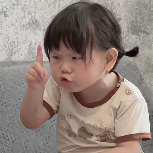 Meme ánh mắt xoáy sâu khiến đối phương tự suy ngẫm lại cuộc đời