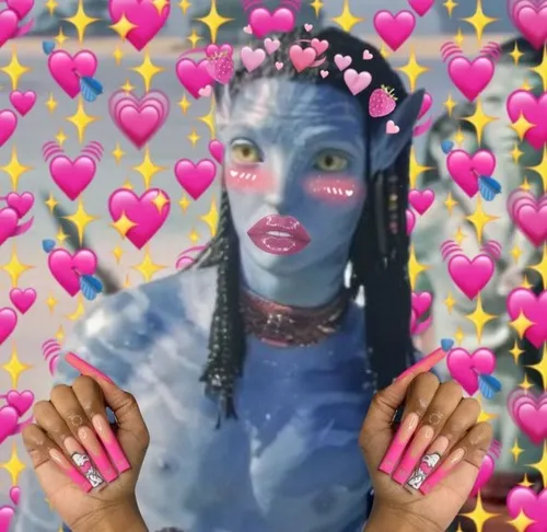 Ảnh chế Neytiri lườm nhẹ khi người yêu sai hẹn