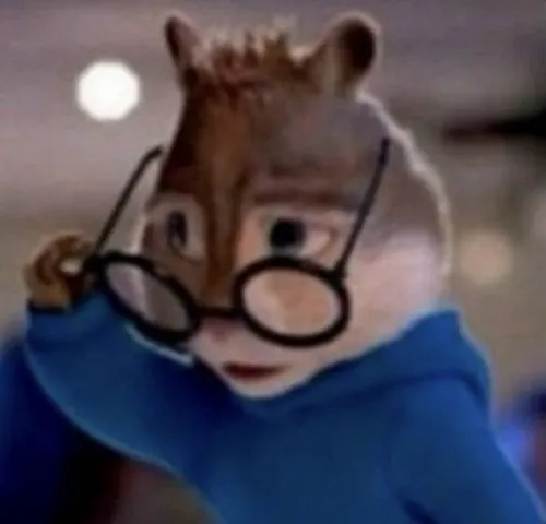 Ảnh chế cáo đen nghiêng đầu chất vấn kịch tính