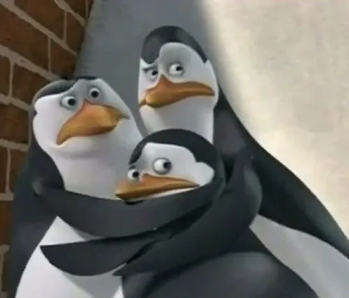 Meme hài nhân vật anime khuôn mặt méo đầy thất vọng