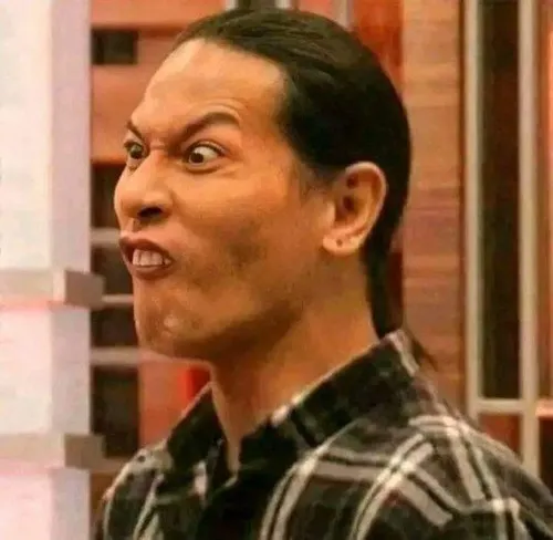 Meme hài hành động vô thức tạo không khí sai vibe rất vui