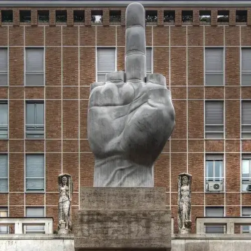 Ảnh chế đường nét ngón giữa tạo cảm giác fuck mạnh