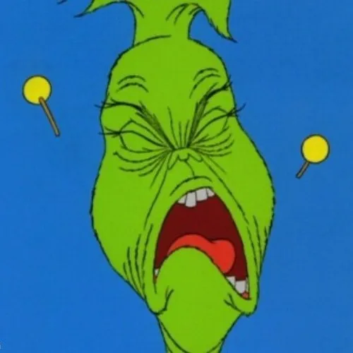 Hình meme hài rối trí mô tả phản ứng khi deadline đổi phút chót.