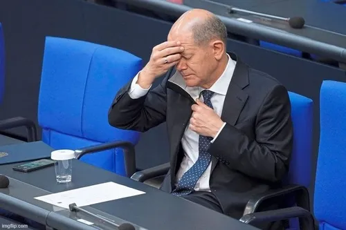 Ảnh hài chật đầu khắc họa khoảnh khắc nghe giải thích vòng quanh.