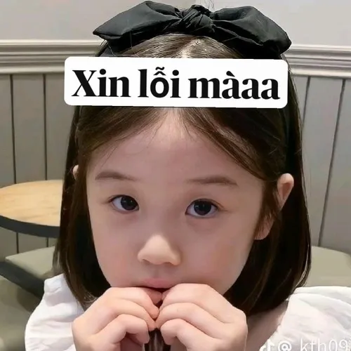 Meme chế em bé bối rối tạo cảm giác chân thành đầy rõ rệt