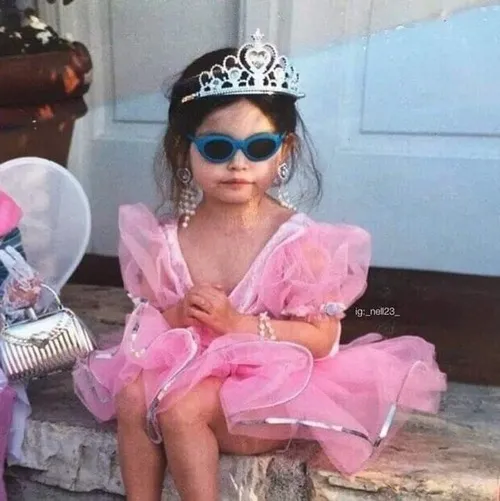 Khoảnh khắc Jasmine chớp mắt khi nghe yêu cầu gấp