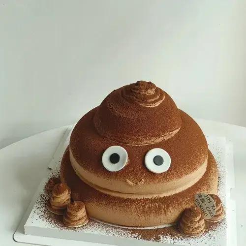 Ảnh hài bánh kem hình cục cứt