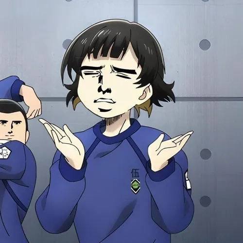 Meme Connie liếc mắt khi phát hiện bóng nghi ngờ.