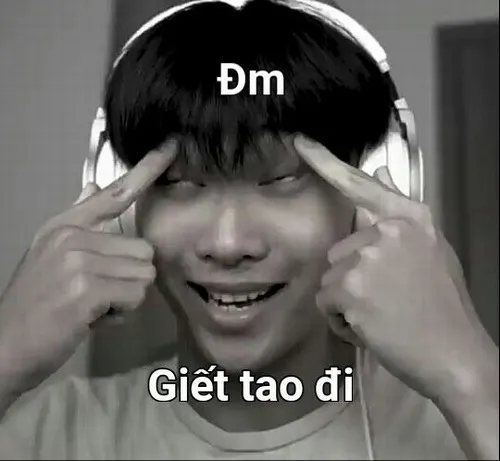 Fan mu bị chơi khăm bằng ảnh troll nét mặt méo.